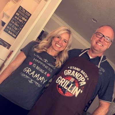 momruns262's profile picture. | Runner | Book lover | Mother |