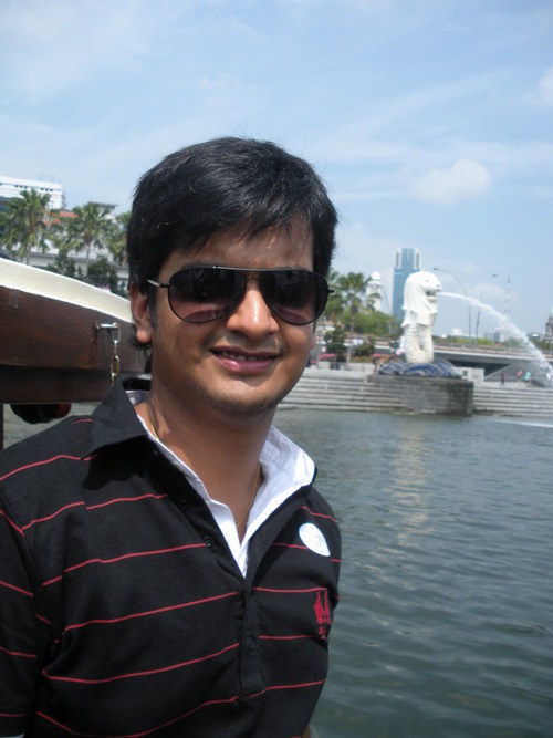 General Manager - Digital Business Strategy, Persistent Systems Limited. 
Technologist, cricket lover, patriotic. 
Tweets are personal.