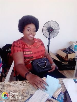 A lady with a heart of Gold to impact her world.
Social media influencer.
An Entrepreneur.
A voice to her Generation.