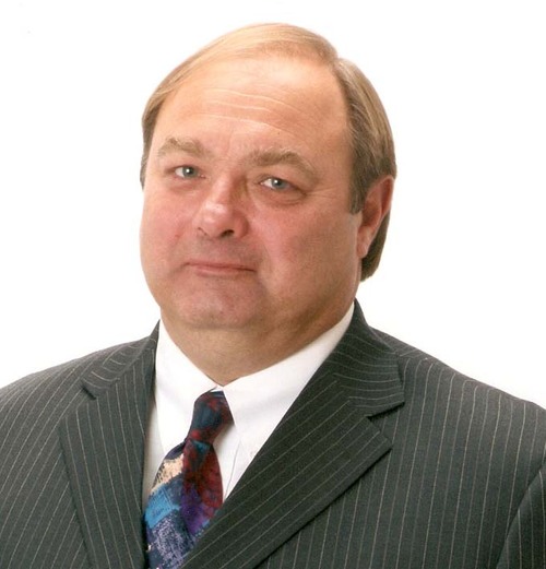 Christian,Real Estate Broker,Realtor/trainer.NASCAR fan. Retired Navy Chief (Aircrewman),husband and dad to great adults.