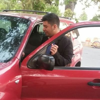 EsauVillarreal1's profile picture. Guitarrista MCDA|Baterista|Bajista|Amante de Música Clásica|Estudiante en Construcción|Fanatico de los autos Clásicos