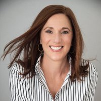 Elizabeth Bohannon - @ElboLife Twitter Profile Photo