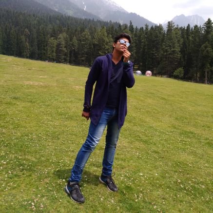 Saksham85986056's profile picture. 