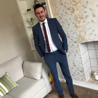 Mozz1987's profile picture. Primary School Teacher