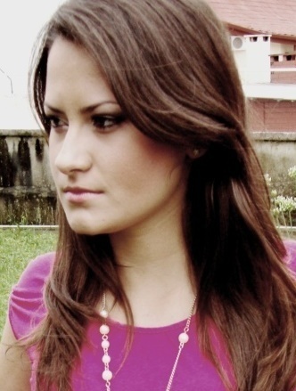 Brunisss_'s profile picture. Apaixonada pela vida e por tudo que me faça sentir bem e feliz.