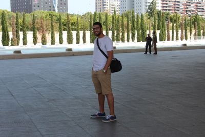 Ingeniero informático, me encanta la programación y la fotografía.
Mi filosofía es : Equivocarse no es malo , lo malo es no aprender de los errores.