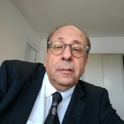Je suis Expert-comptable retraité
Radioamateur, juif sioniste et fier de l'etre. Yam isreal hai
F6DRV former président of REF
