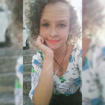 ♒
I don't know my name,
I don't play by the rules of the game,
I'm lost trying to find myself in this sea of people🎶