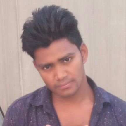 LalanSora's profile picture. ¤¤ मुझे नही पता मेरी #Life" की 
"#Story" क्या होगी,

लेकिन उसमें ये कभी नही लिखा होगा कि
👉 #मैंने_हार_मान_ली....👈 😎😎  💖