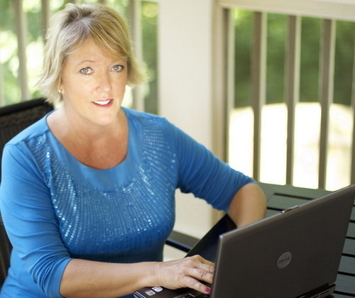 CrisCarterLaw's profile picture. Attorney, Biz & Empowerment Speaker, Wisdom Circles, MasterMind Groups, Financial Advisor, Sage & Magician! R U Ready to Rock Your World?