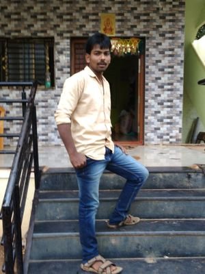 Shriman04674306's profile picture. 💐👍