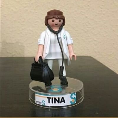 Médica de Familia Rural.
Consaburense aunque conquense de adopción, manchega en definitiva.