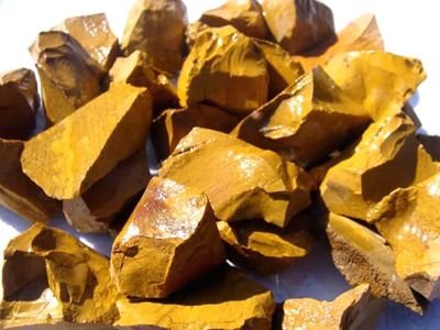 A love for gold has led many people to custom-make their own little treasures made of gold. Follow us and get a chance of shaping your financial future in gold.