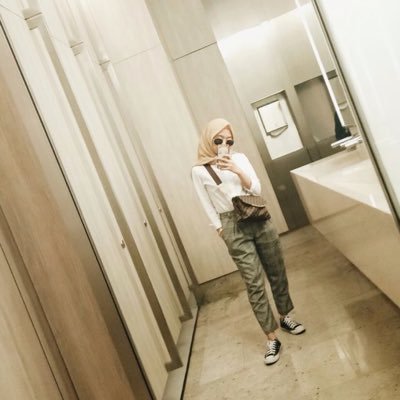 kinaravreliosya's profile picture. o v e r t h i n k i n g k i l l s y o u r h a p p i n e s s