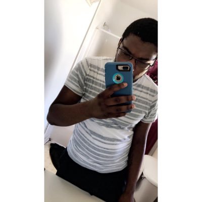 LaRonH2's profile picture. Senior ‘19🎓 410 Born & Raised 🇺🇸