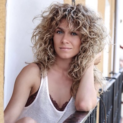 YaniraaRuiz's profile picture. 👱🏻‍♀️ Bailarina/Dancer   📺 "Tu cara me suena"        📩 yanira@perfordance.com                                💻 https://t.co/EGLoIasIId