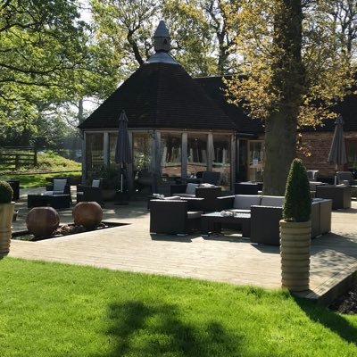 StallsLifestyle's profile picture. Located in a stunning location this lifestyle showroom is a unique experience. Showcasing quality jewellery, scarves, kitchenware, xmas pressies, etc etc.