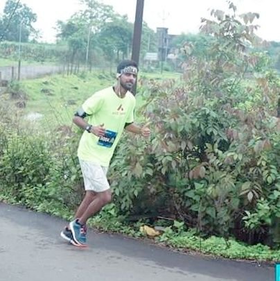 ajinkya_mr_'s profile picture. Grow Old. Die Young!🎈✨