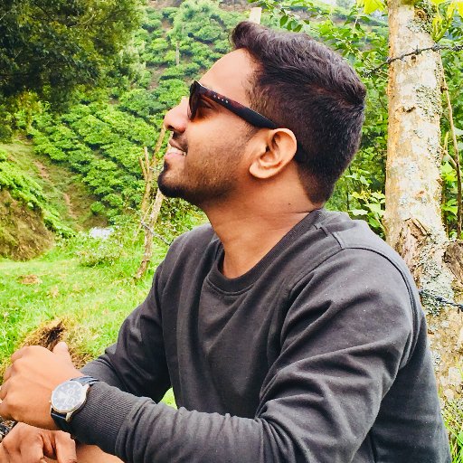 VicksonD's profile picture. Design Thinker | Entrepreneur | Co-founder & COO - @SinglePostApp