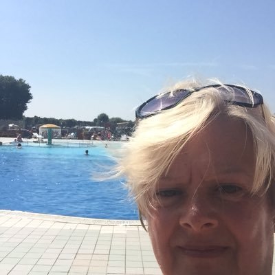 Retired civil servant; now enjoying more caravan / exploring time! Team Mercedes 44/63 F1 🏎