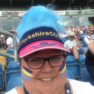 I'm Alice, Im 29, I'm Mad On Cricket, US tv shows (too many) reading and music, also official sweetie girl to the Yorkshire boys!!!