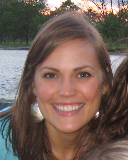 CaraAnneBailey's profile picture. The blogger formerly known as Cashews and Hummus