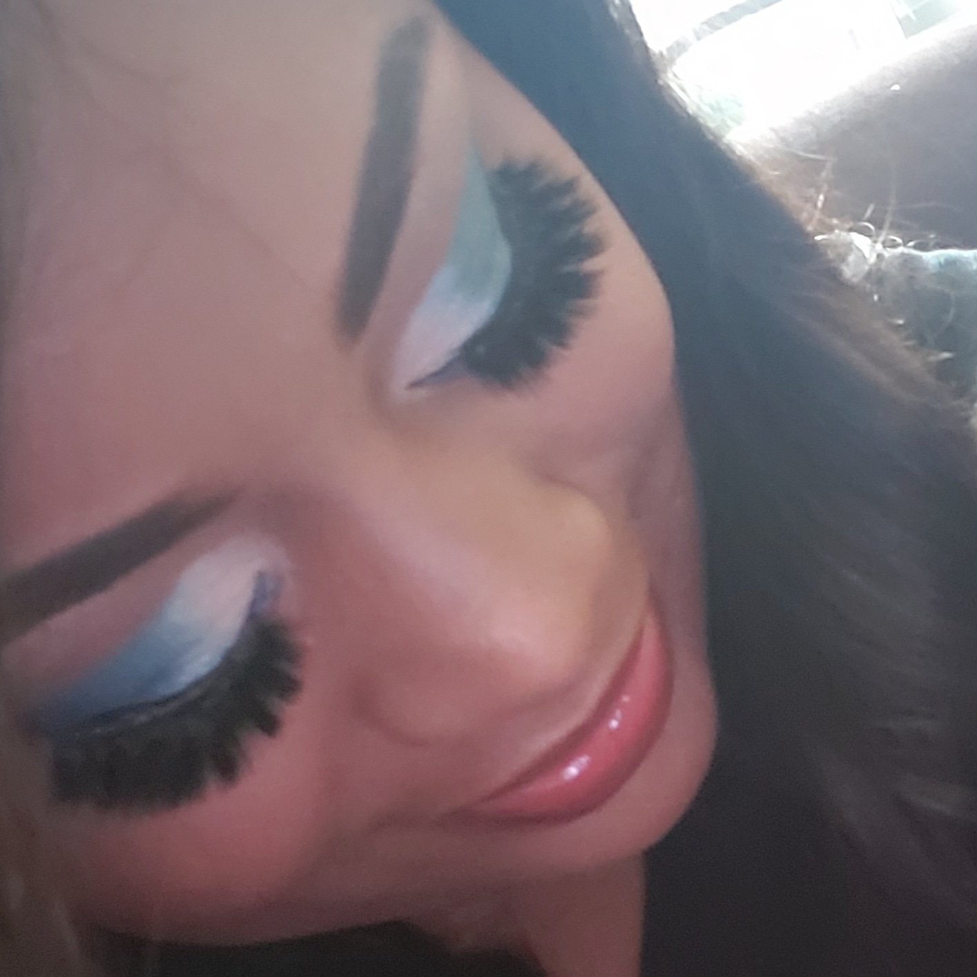 Living my life with no regrets!
Instagram: itsqueentee @mrsphilgood1
FB Group: Hair, Makeup & DIY's
FB: Theresa King