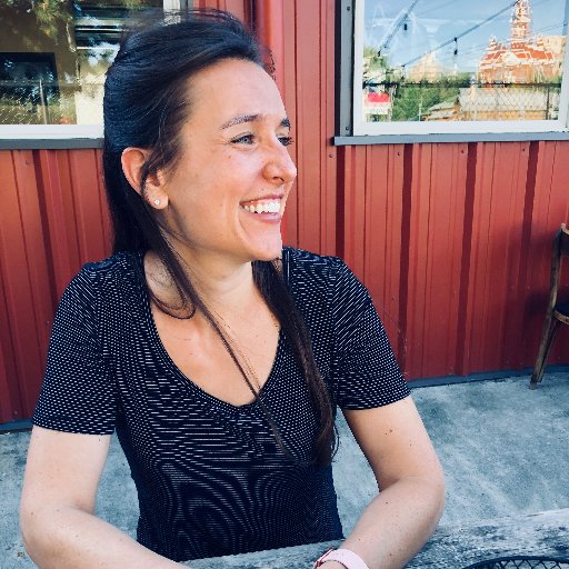 BreannaJacobs's profile picture. I produce events in social media (#SMSsummit), marketing, UX, design and development.