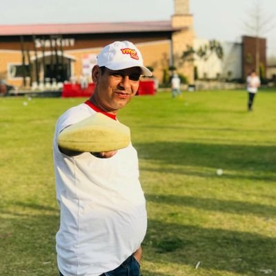 Sonubajaj's profile picture. Love is life