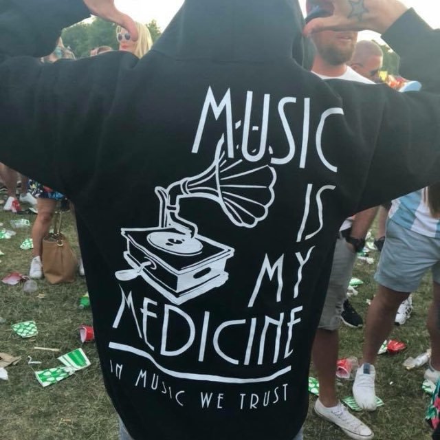 Huge music fan no matter the genre, love live music and festivals. Fuck the Tory’s