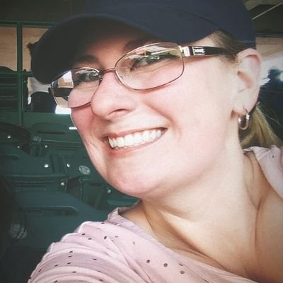 Emerald_Eyes_04's profile picture. 