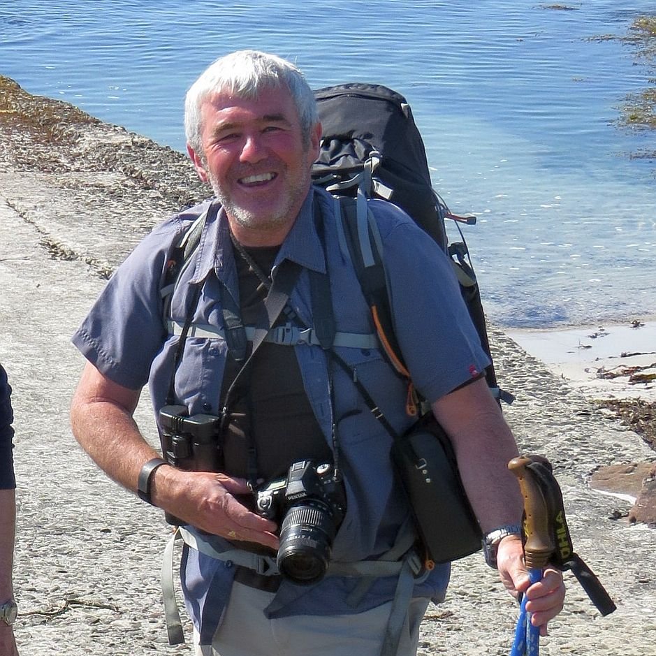 Aberdonian ornithologist, photographer, citizen scientist & Dons fan.  BOU, BTO, CBW&PS, GWCT, H&OT, RAFOS, RSPB, SBS, Seabird Group & SOC supporter.