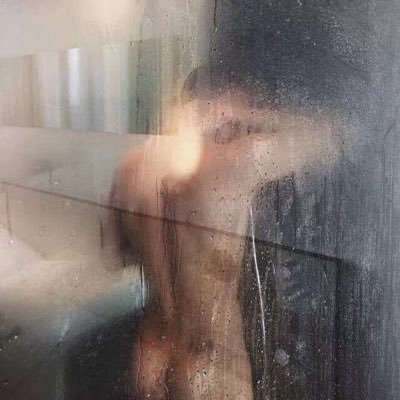 Lokies9's profile picture. 佛系更新 偶尔限时露 不露脸 推特事推特闭