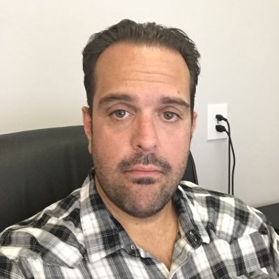 mikeylomanno's profile picture. 