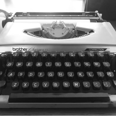 HTypewriter's profile picture. I was purchased as a novelty for a bookstore, but I brought something extra.