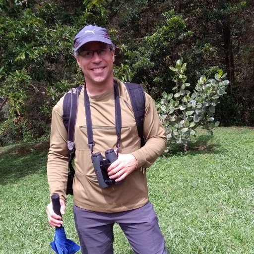Costa Rica Birding guide, writer, and entrepreneur with a focus on birding, tourism, and marketing sustainable products and lifestyle.
