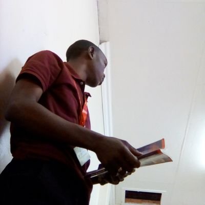 Electrical engineering and fitting&machining 🎓 graduate.
Former NATURE CONVERSATION student...
Friendly, good smile 😊. A lecture and motivation speaker