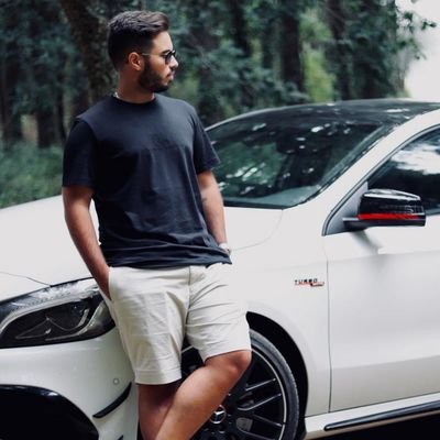 Torsten trades, funny guy, banausic and rarely interested in things not worth sh**, just go to the hangouts don't stress the hell outta me.. *ICO investor🏛*