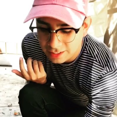 Pokelexious's profile picture. Nah