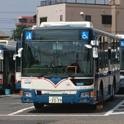 京成バス(3営)(8営)(2営)/松戸新京成バス
たまに越後交通も！
そこまで詳しくないので宜しくお願いします❗