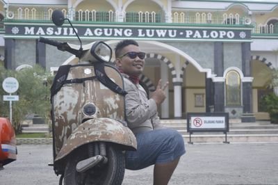 scooterist palsu