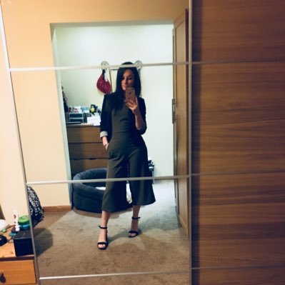 beckyhoey21's profile picture. 