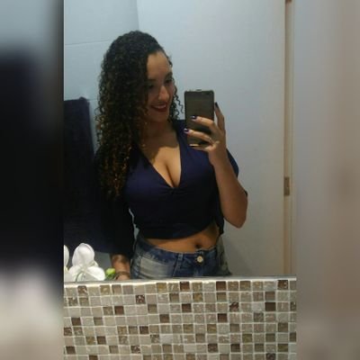 isaaoliveiir's profile picture. Estudante de Engenharia 📚
Mãe do Arthur 👣💙