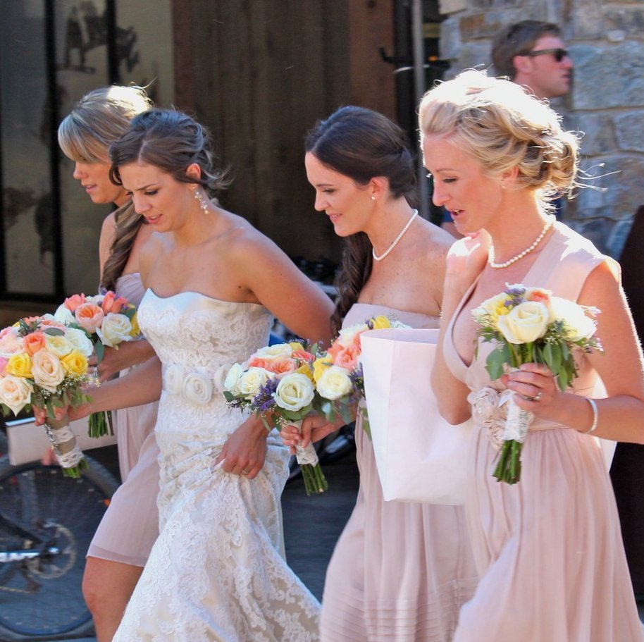 We share the best options of invitations for wedding, bridal shower, etc
