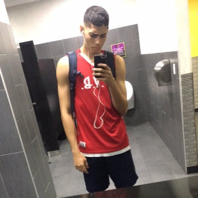 BrvRvm's profile picture. sc: bryram12 | PUCPR💙 | 18 yo