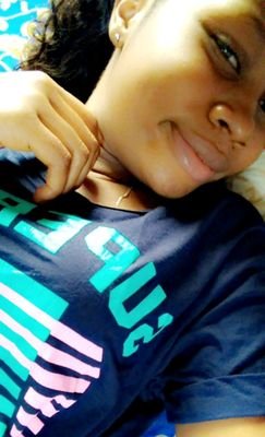 Novel addict...
Music lover🎧...
Upcoming chemist☺...
Fun 2 b wit😍.