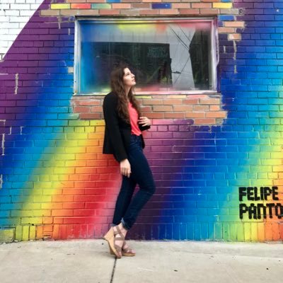 currently @fordschool & @umichcrees studying russian politics & the olympics • @waynestate alumna • fmr @umdiaspora / campaigns • ❤️ @detroitcityfc • 🇺🇸🇲🇰