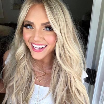 savlabrantfans's profile picture. hey guys! follow me for updates on savannah and the whole labrant fam👱🏼‍♂️👩🏼👧🏼👼🏼🐕🐟
