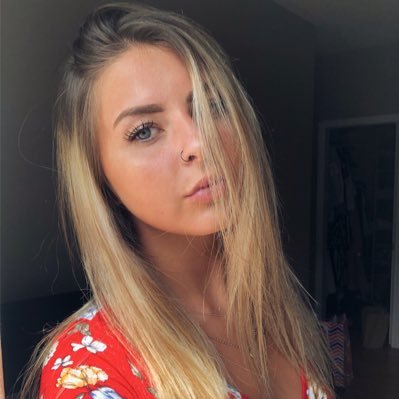 AshleyHoule07's profile picture. ig- ashley_houle