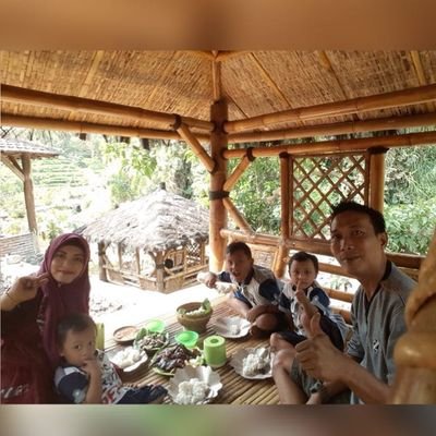 yosie_adventure's profile picture. Bersyukur tiap Hembusan NafasKu Ya Alloh